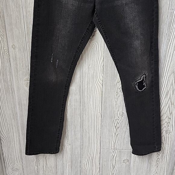 Levi's Signature Black Denim Taper Jeans Distreseed Adjustable Waist Boys 18 NWT - Picture 3 of 15